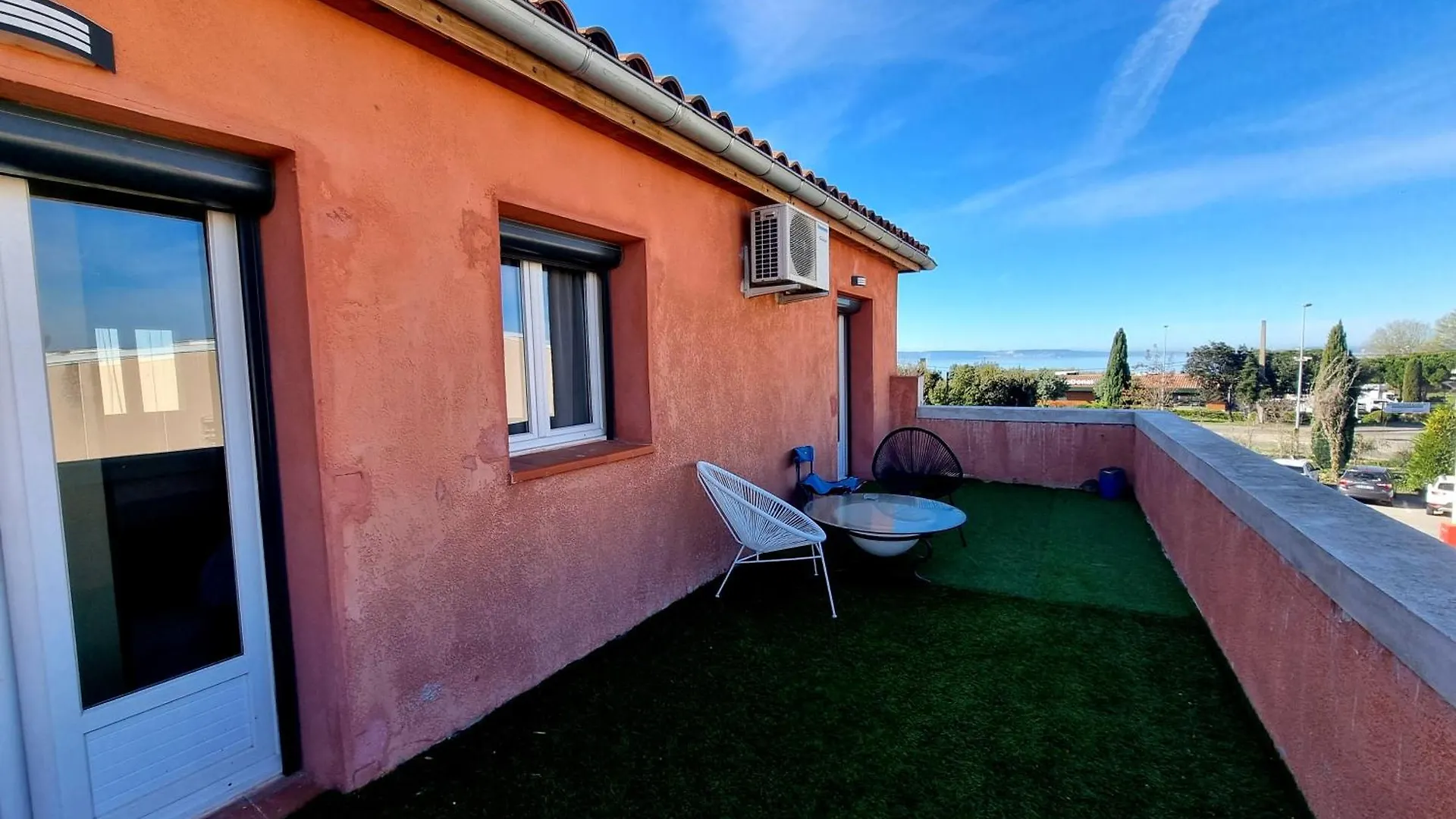 Agreable Villa Pour 7 Avec Vue Mer Logement Entier contacts