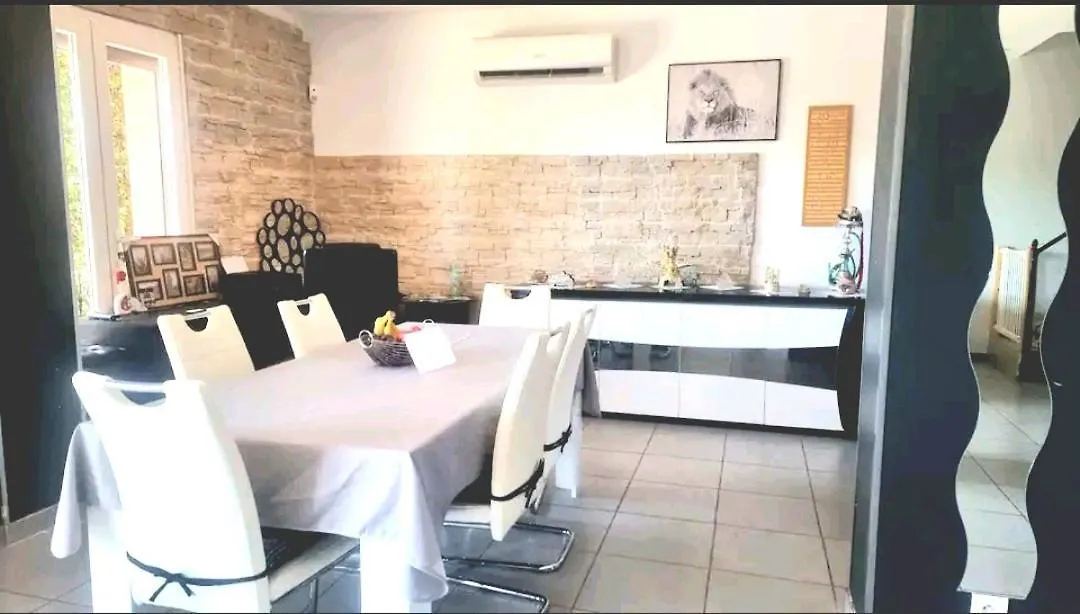 Agreable Villa Pour 7 Avec Vue Mer Logement Entier Rognac France